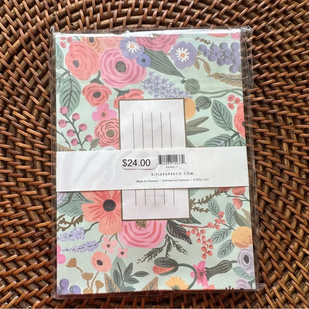 Rifle Paper Company Floral Garden Party “T” Monogram Notecards New with Tags